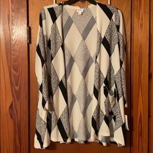 Black and white print Lularoe Caroline